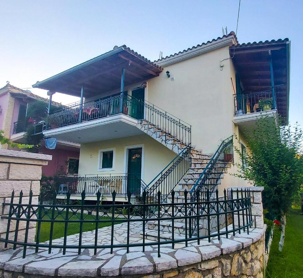 Eleni'S Studios Никиана Екстериор снимка